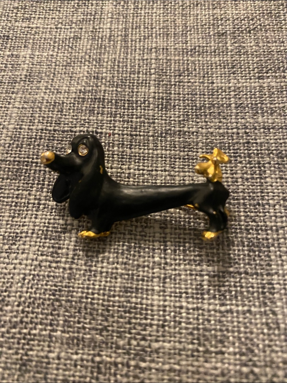 Black and Gold Dachshund Brooch - Elegant Women’s Jewelry Accent